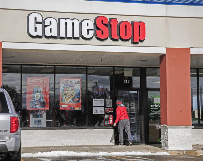 Borsa: tonfo a Wall Street per Gamestop, -50%
