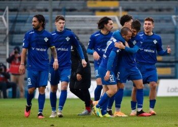 Como, preso in prestito Castillion dal Persing Bandung