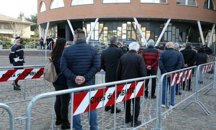 Congo: camera ardente Attanasio, a Limbiate centinaia in fila
