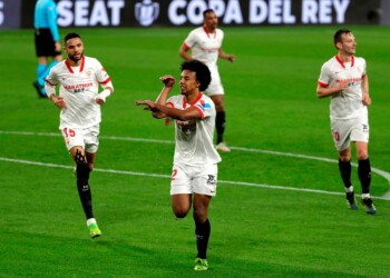 Coppa del Re, il Siviglia di Gomez è super: 2-0 al Barcellona