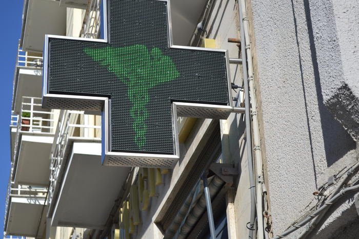 Covid: accordo Regione Lombardia-farmacie per tamponi rapidi