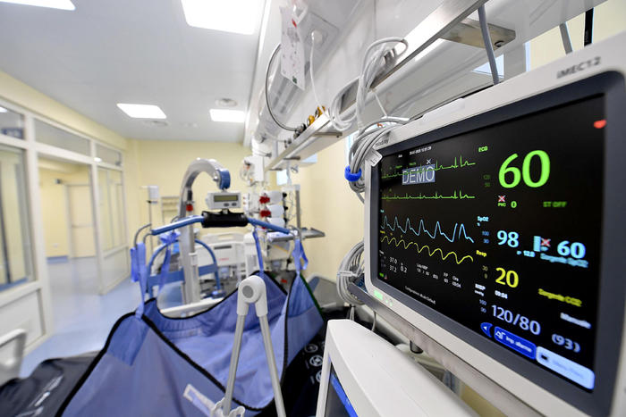 Covid: crescono i positivi in E-R, 1.345 casi e 71 morti