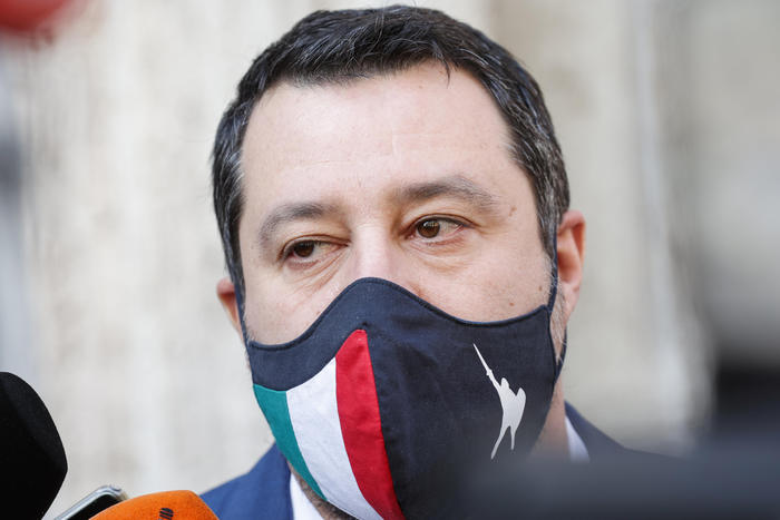 Covid, Salvini: ‘Aprire i ristoranti la sera dove possibile’