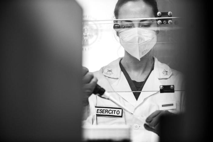 Covid:altro balzo positivi,quasi 20mila,su terapie intensive