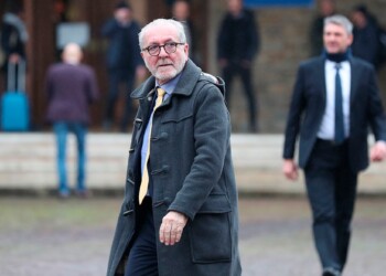 Croci a Gubbio, Ghirelli non ci sta: “Gesto d’odio inaccettabile”