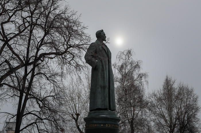 Dzerzhinsky in svantaggio, Mosca ferma referendum su statua