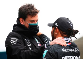 F1, Wolff: “Cambiare i piloti? Valuteremo a metà stagione”