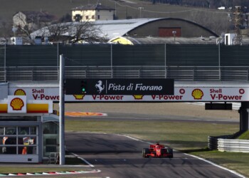 Ferrari: Sainz e Leclerc a Imola sulla SF90 stradale