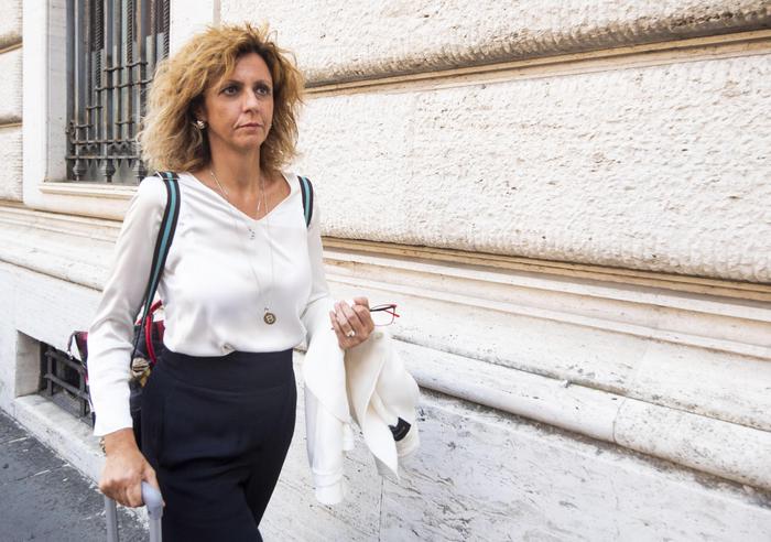 Governo: online appello attivisti M5s, rivotare su Rousseau