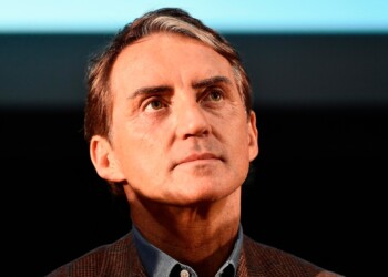 Mancini su Pirlo: “Difficoltà iniziali normali. Scudetto? Inter favorita”