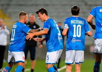 Novara, Moreo in prestito dal Cosenza