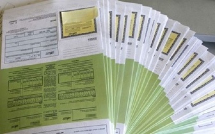 Oltre mille polizze auto ‘fantasma’ online, 4 arresti Ps