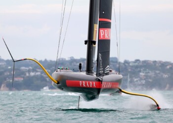Prada Cup, Luna Rossa contro il rinvio: “Si concluda come da regolamento”