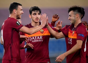 Roma, Fonseca pensa già al Milan: “Dzeko? Vediamo…”