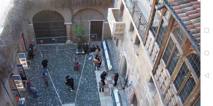 San Valentino:Verona, massimo 13 coppie in cortile Giulietta