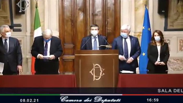 Secondo giro di consultazioni per Mario Draghi – I VIDEO