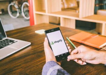 Shopify supera le stime degli analisti del passato per profitti e entrate nel Q4