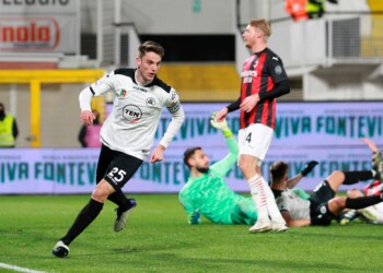 Spezia-Milan 2-0: Maggiore-Bastoni, la Juve resta a -7 da Pioli