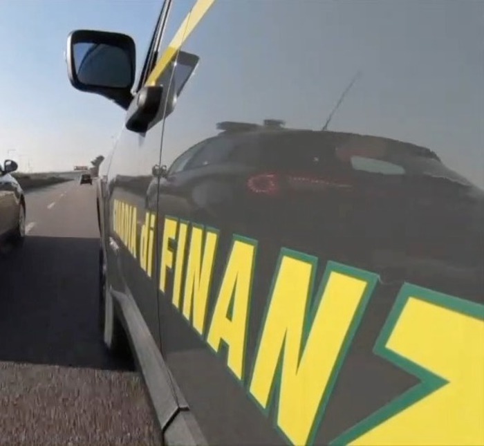 Tangenti a Comune Foggia, 4 arresti, anche un consigliere