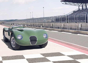CELEBRAZIONE DEI 70 ANNI: LA JAGUAR C-TYPE ENTRA A FAR PARTE DELLA FAMIGLIA CLASSIC CONTINUATION