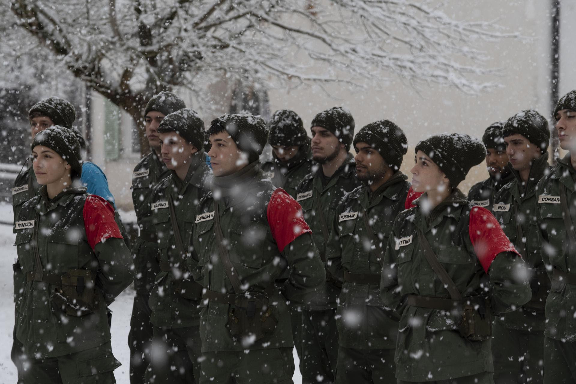 RAI2, LA CASERMA: QUINTA PUNTATA ESERCITAZIONI SOTTO LA NEVE E AL FORTE BELVEDERE