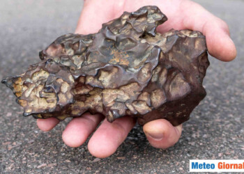 A caccia del meteorite caduto. Ecco cosa deve fare chi lo dovesse trovare