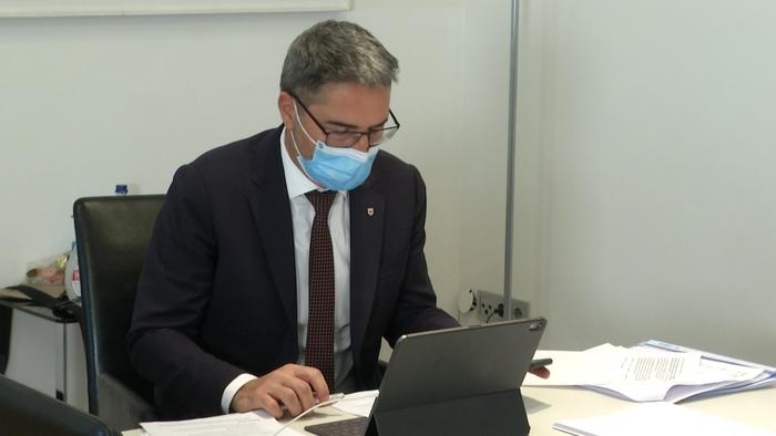 Alto Adige, stop seconde case e senza test scatta Dad