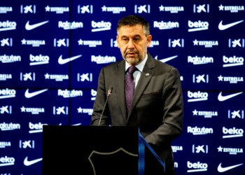 Barcellona, polizia in sede. Marca: “Arrestato Bartomeu”