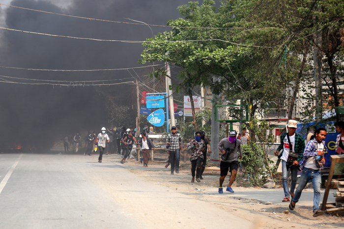 Birmania: sanzioni Usa a ufficiali e unità militari