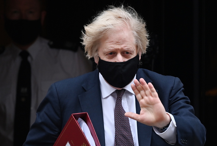 Boris Johnson si è vaccinato con AstraZeneca