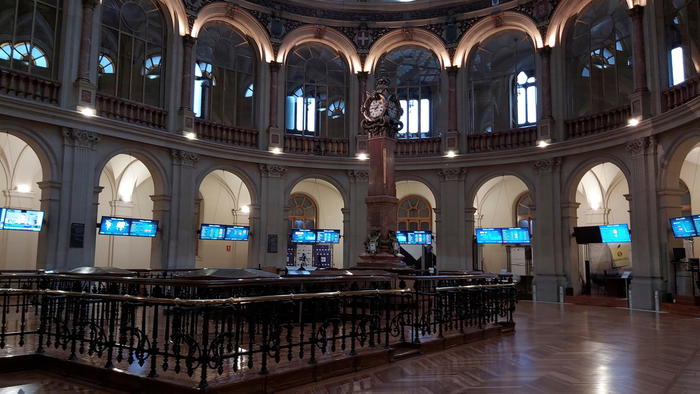 Borsa: Europa apre in ribasso, Parigi -0,17%, Londra -0,52%