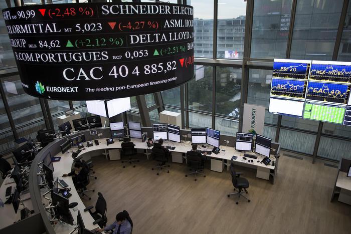 Borsa: Europa poco mossa dopo Wall Street, Milano +0,25%