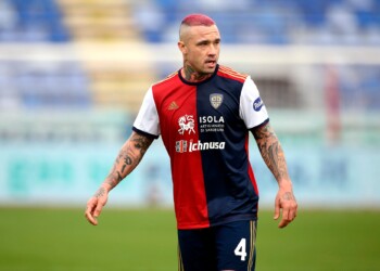 Cagliari, Nainggolan sorprende Cossu dalla finestra dopo l’incidente