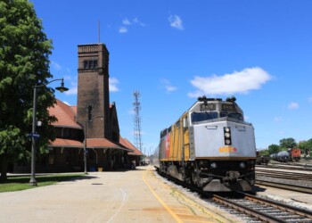 Canadian Pacific acquisirà Kansas City Southern per £18 miliardi in contanti e azioni