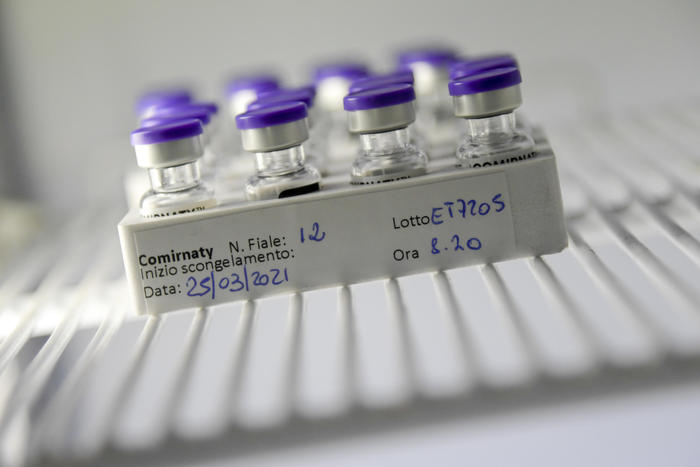 Cluster in ospedale Genova, anche operatrice no vax