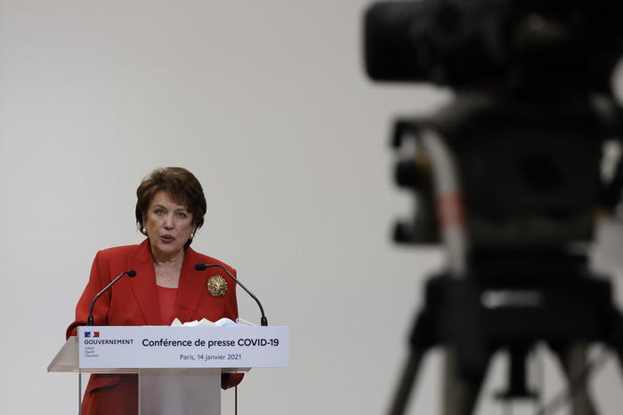 Covid: Francia, ricoverata ministra Cultura Bachelot