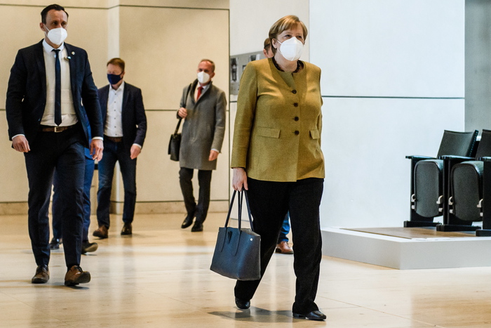 Covid: Merkel, pandemia rischia di annullare conquiste donne