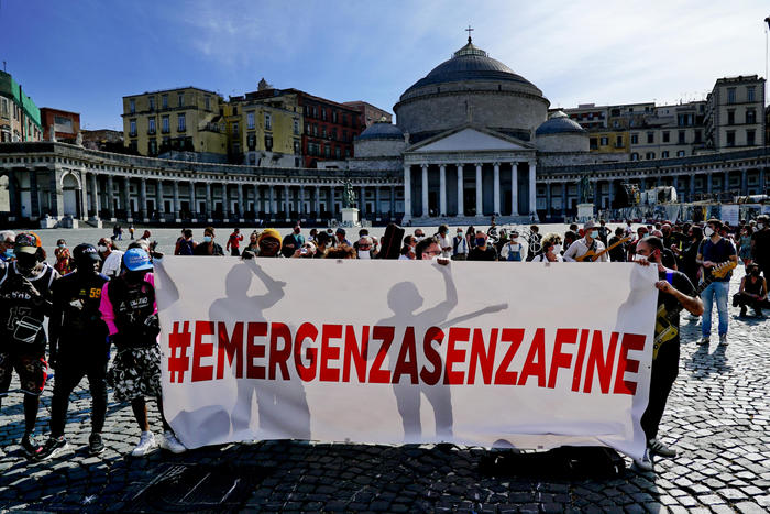 Covid: Uil, con cig -8,7 mld in busta paga nel 2020