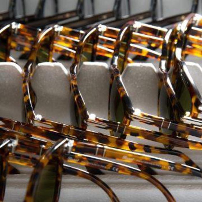 Essilux: Borsa chiude bene (+1,6%) dopo ok Ue a GrandVision