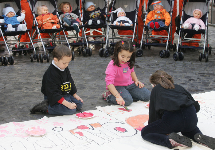 Fauci,importante bimbi usino mascherine se giocano con altri