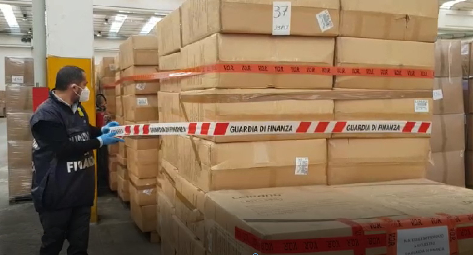 GORIZIA, GUARDIA DI FINANZA SEQUESTRA IN TUTTA ITALIA OLTRE 60 MILIONI DI MASCHERINE PERICOLOSE PER LA SALUTE