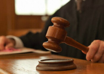 Reggio Emilia, Giudice De Luca: illegittimi dpcm anti-pandemia, violano costituzione  e assolve coppia di ‘trasgressori’