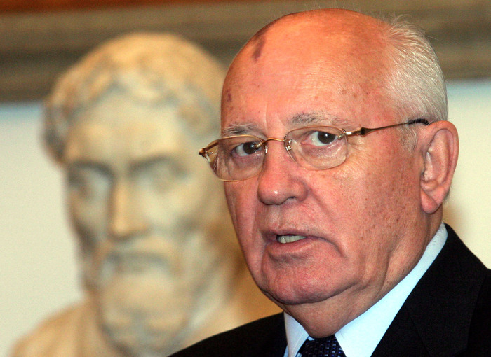 Gorbaciov compie 90 anni. Putin, cambiato storia del mondo