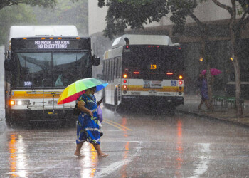 Hawaii, meteo impazzito. Alluvioni devastanti da record