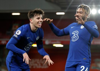 Il Chelsea batte il Liverpool e torna 4°. Ok Ancelotti e Mourinho