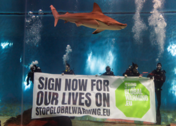 “CI SALVI CHI PUÒ”: ANCHE GLI SQUALI, PINGUINI, CORALLI E I PESCI DEL MARE DICONO NO AL RISCALDAMENTO GLOBALE