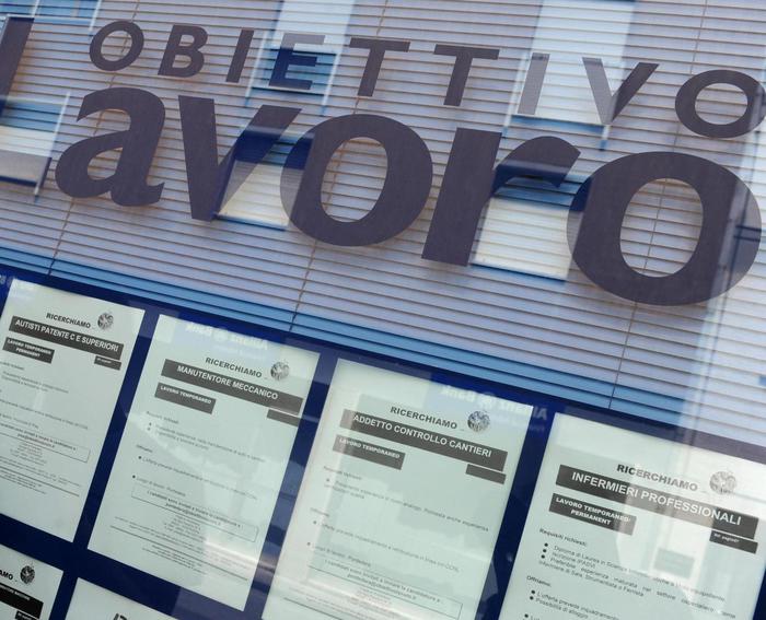 Inps: a dicembre 660.000 lavoratori in meno su anno