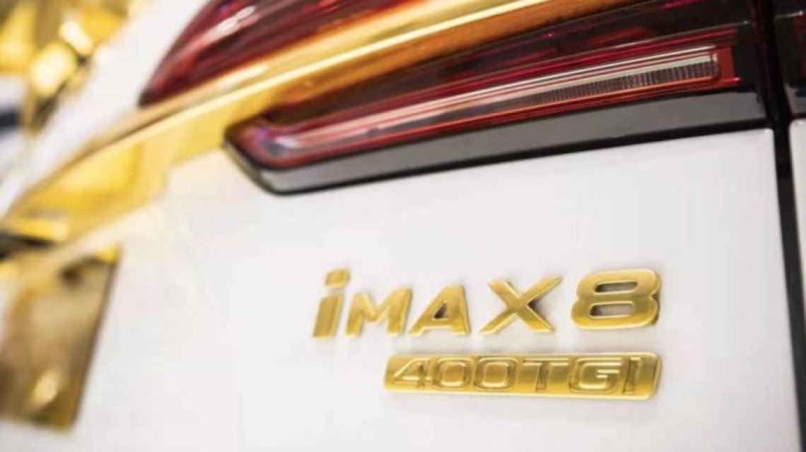 L’auto cinese ricoperta d’oro