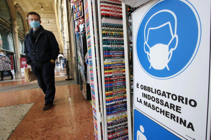 Nel 2020 spesi da italiani 164 milioni in mascherine farmacia
