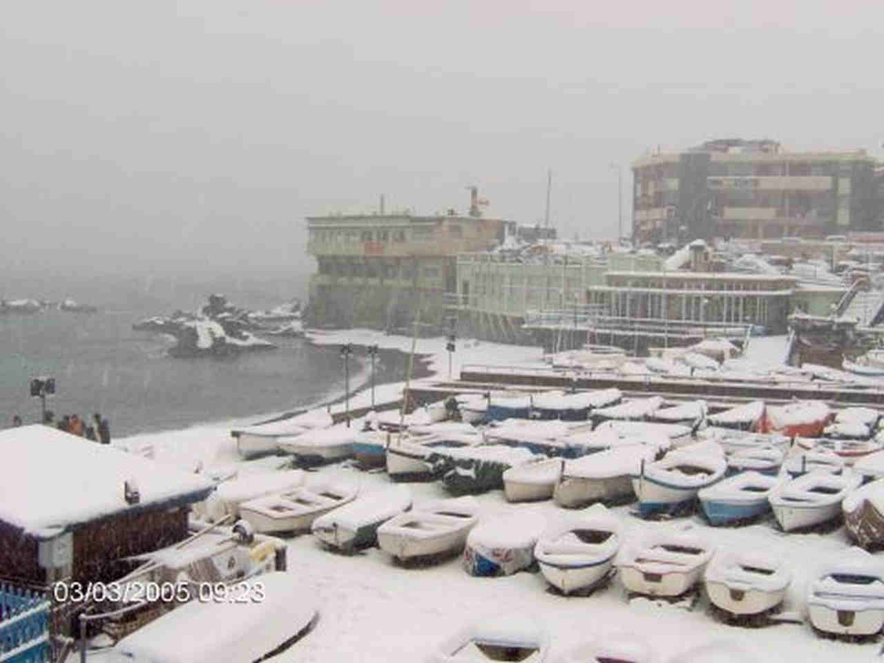 Priaruggia, borgo di Genova sul mare: era il 3 marzo 2005. Foto di Lorenzo Antognetti